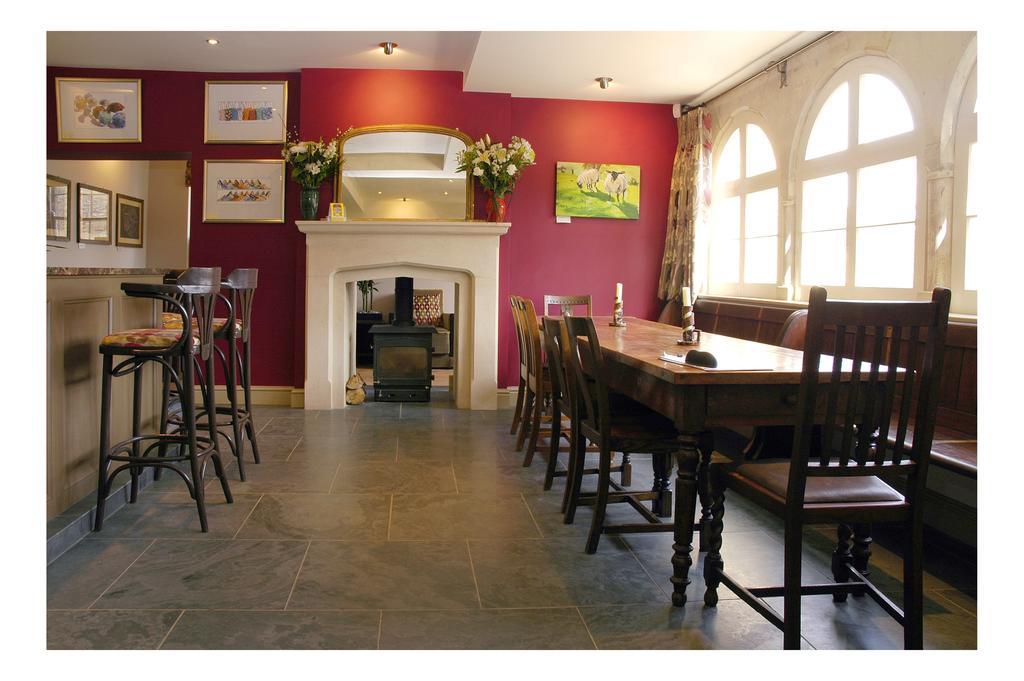 The Kings Arms Hotel Stowel Buitenkant foto