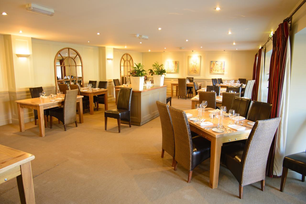 The Kings Arms Hotel Stowel Buitenkant foto