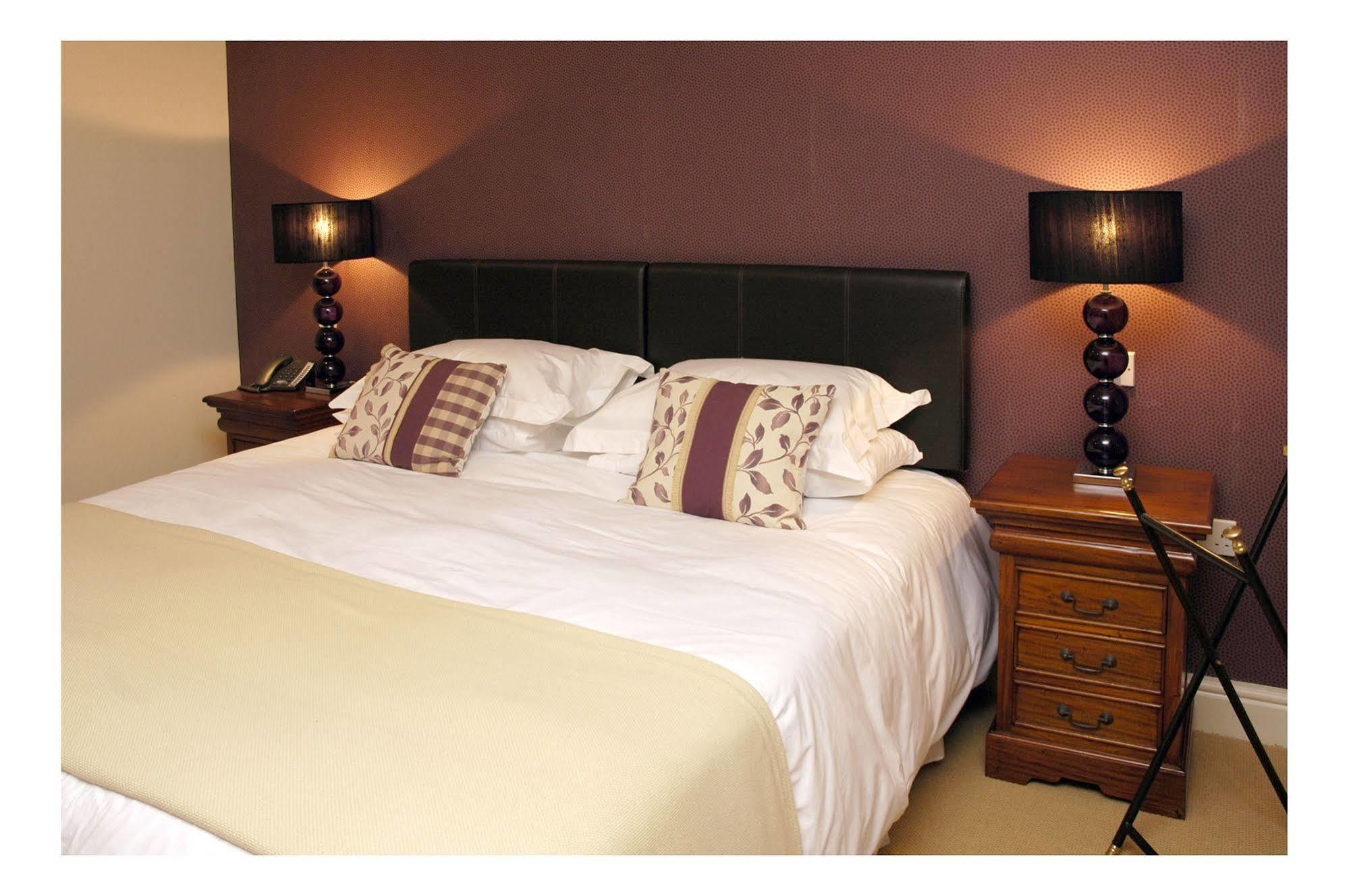 The Kings Arms Hotel Stowel Buitenkant foto